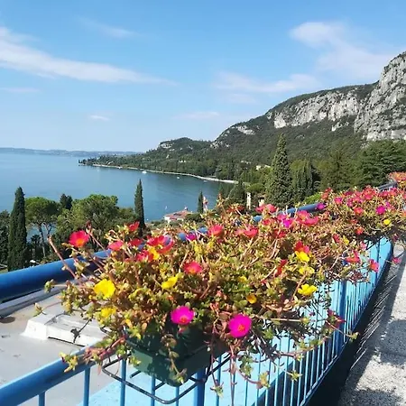 Monika Holiday 333 Star On The Lake Garda  Exterior photo